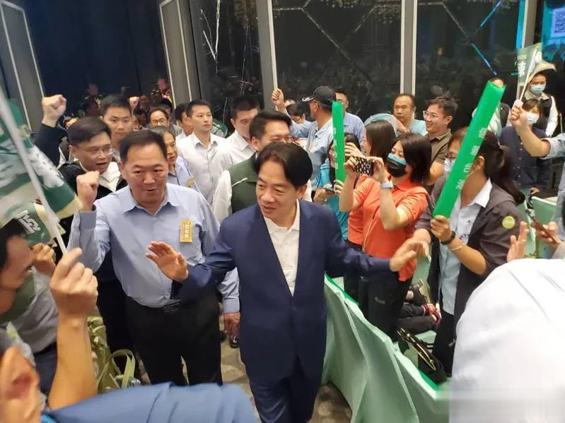 针对柯文哲近日批民进党参选人赖清德已经从“台独金孙”变成“台独龟孙”一事，赖清德