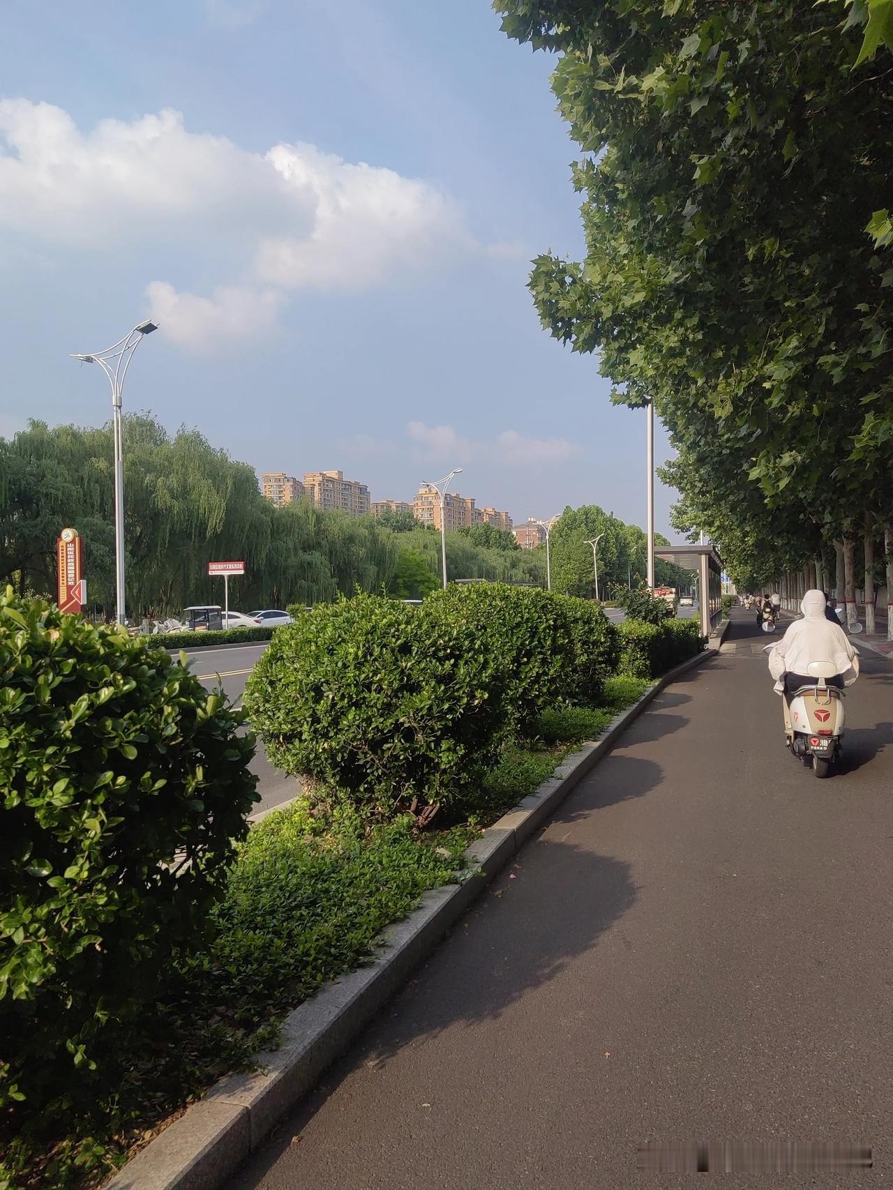 在内耗型死水企业不要责任心太强
 
这种企业的人员分为三类，老实肯干的都是第三类