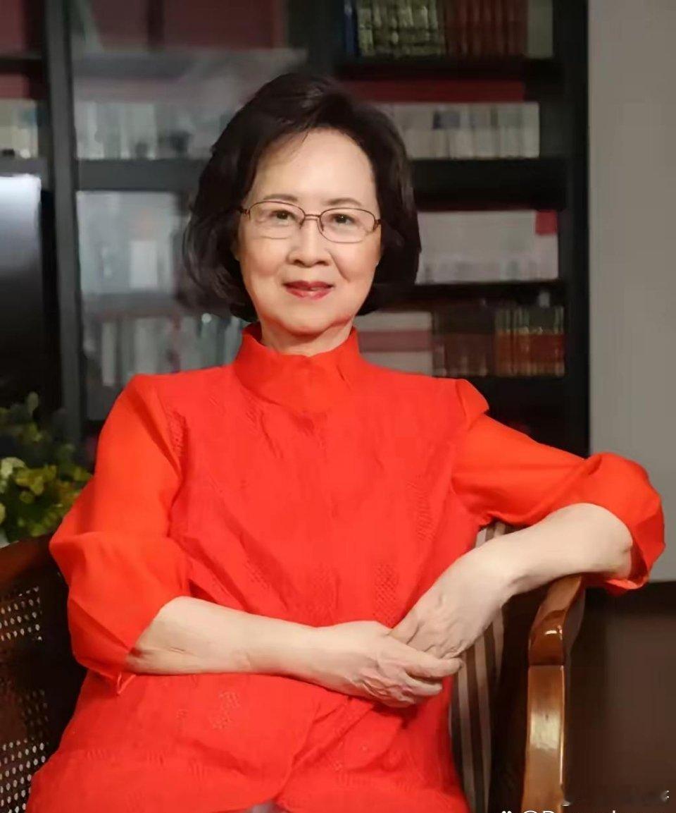 如果电视台要纪念琼瑶阿姨，再次播放她的电视剧，将会面临以下4个尴尬局面。第1.旧