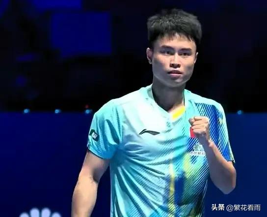 3月30日，澳门乒乓球单打世界杯小组赛打响，国乒选手周启豪率先登场，迎战日本16