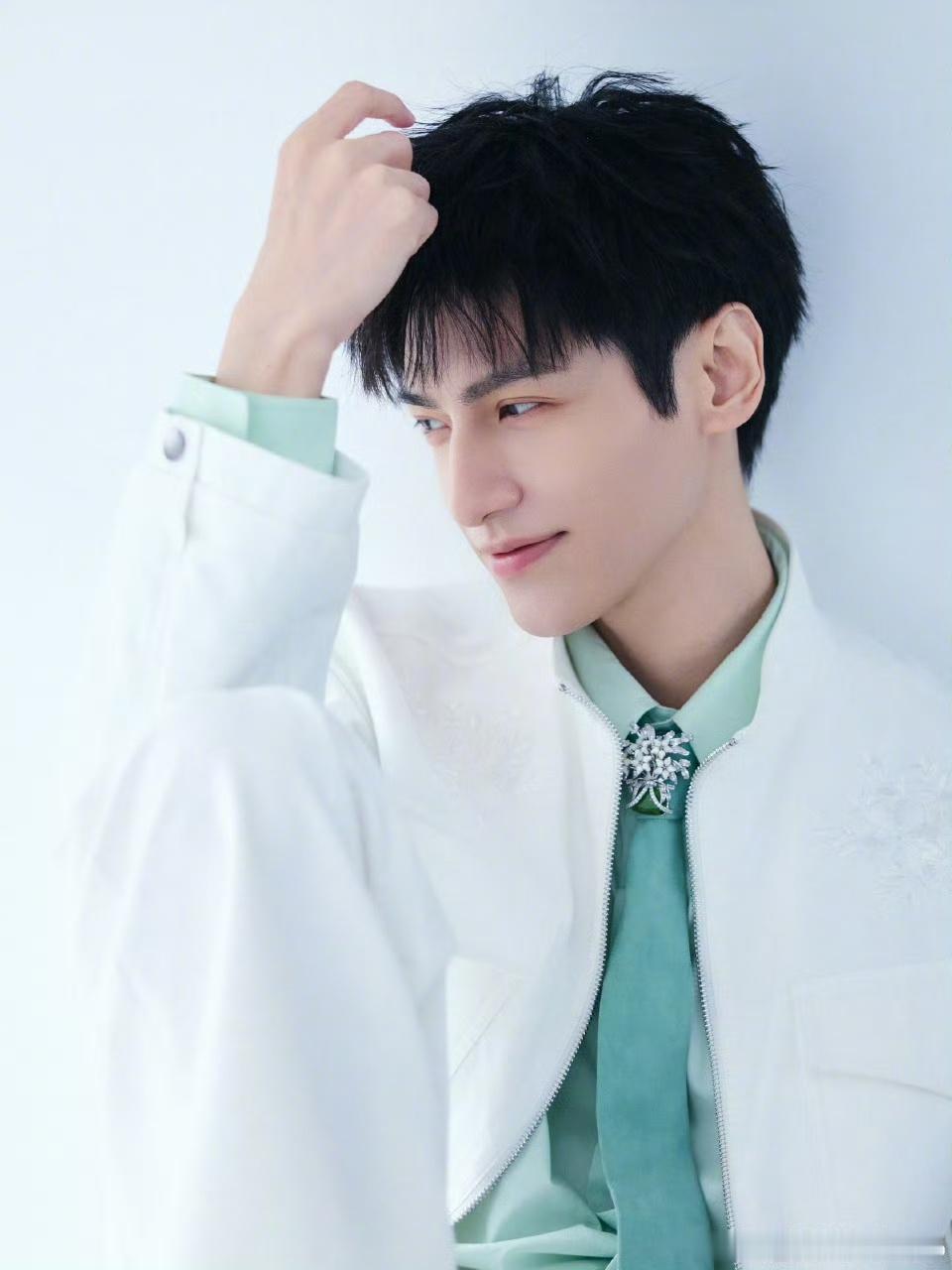 罗云熙剥茧物料节奏罗云熙剥茧发布节奏 哇 ​​​