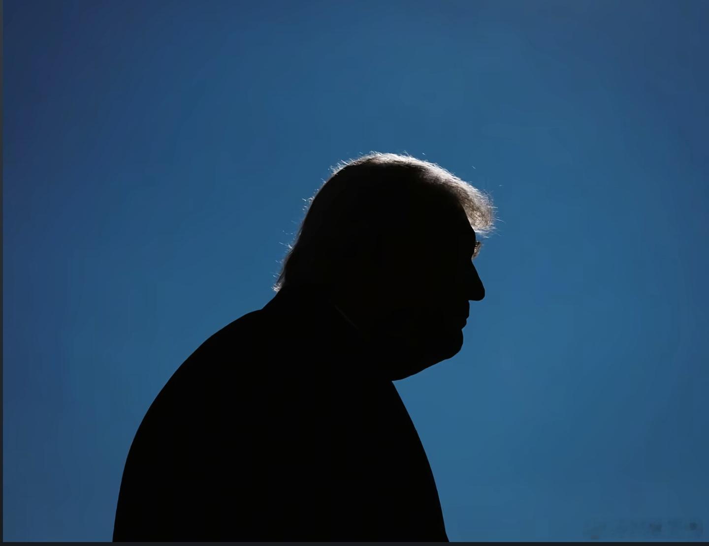 特朗普认为，许多骗子正在试图通过散播假新闻来蛊惑世人，混淆视听，以干扰美伊谈判，