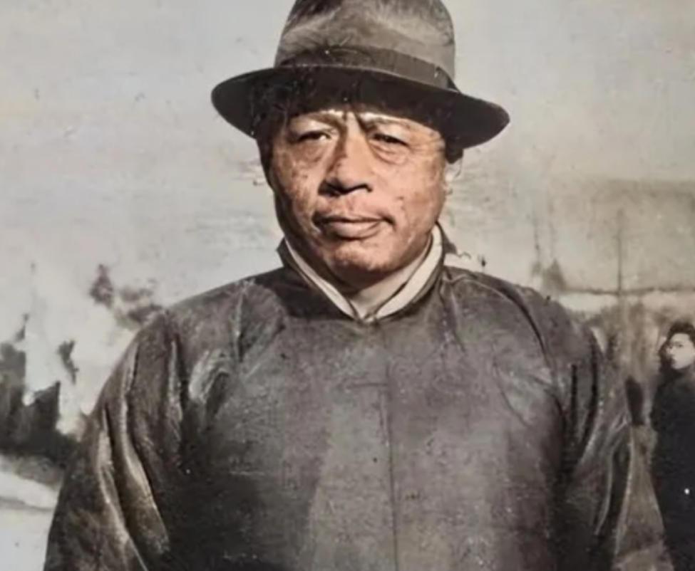 1944年，八路军干部陈克被日伪军抓住，行刑前，一汉奸自告奋勇：“太君，这个人交