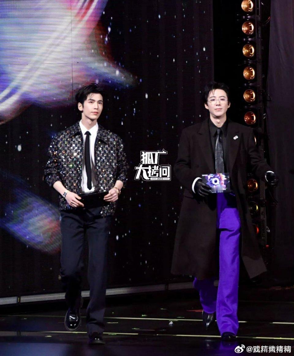 张凌赫刘宇宁 两个大长腿两位帅哥一样高吗？ 