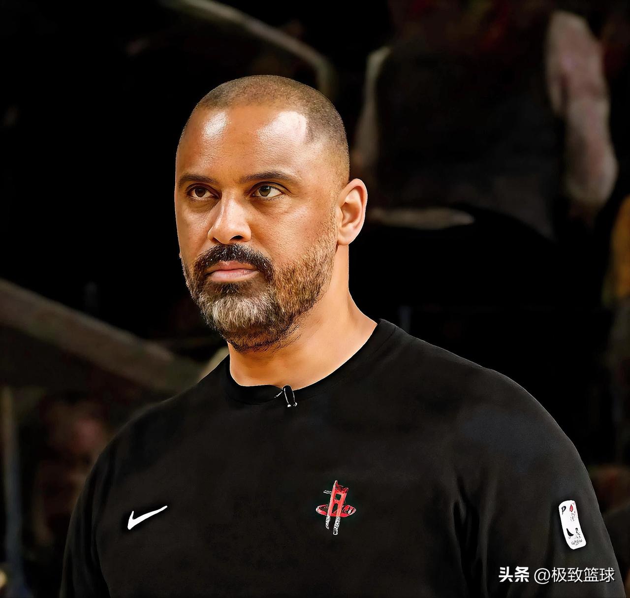 火箭输球后，乌度卡喊话申京！

今日火箭以91-111惨败给雷霆。赛后，乌度卡接