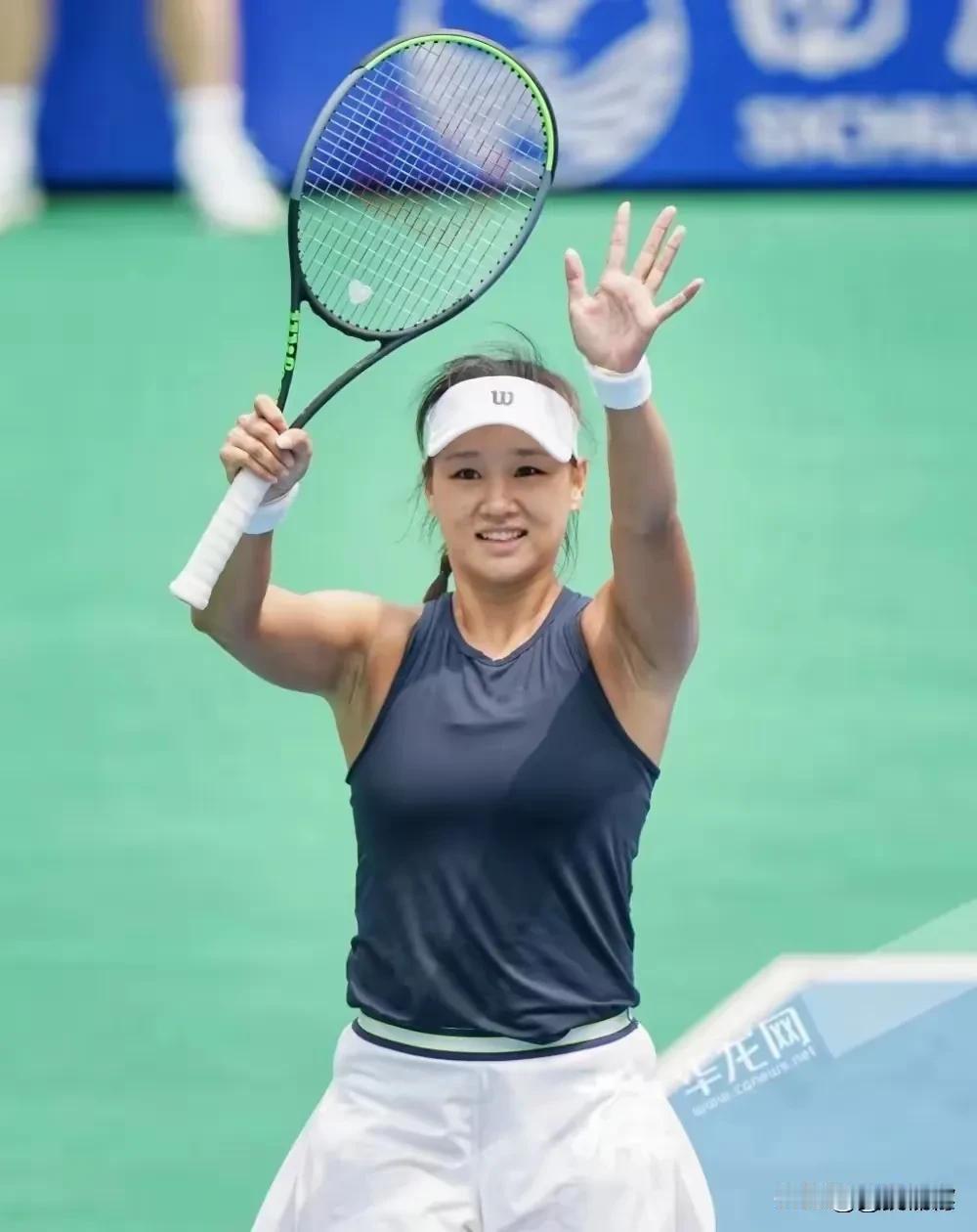 郭涵煜两破斯瓦泰克发球局

在WTA1000蒙特利尔公开赛女子单打第二轮比赛中，