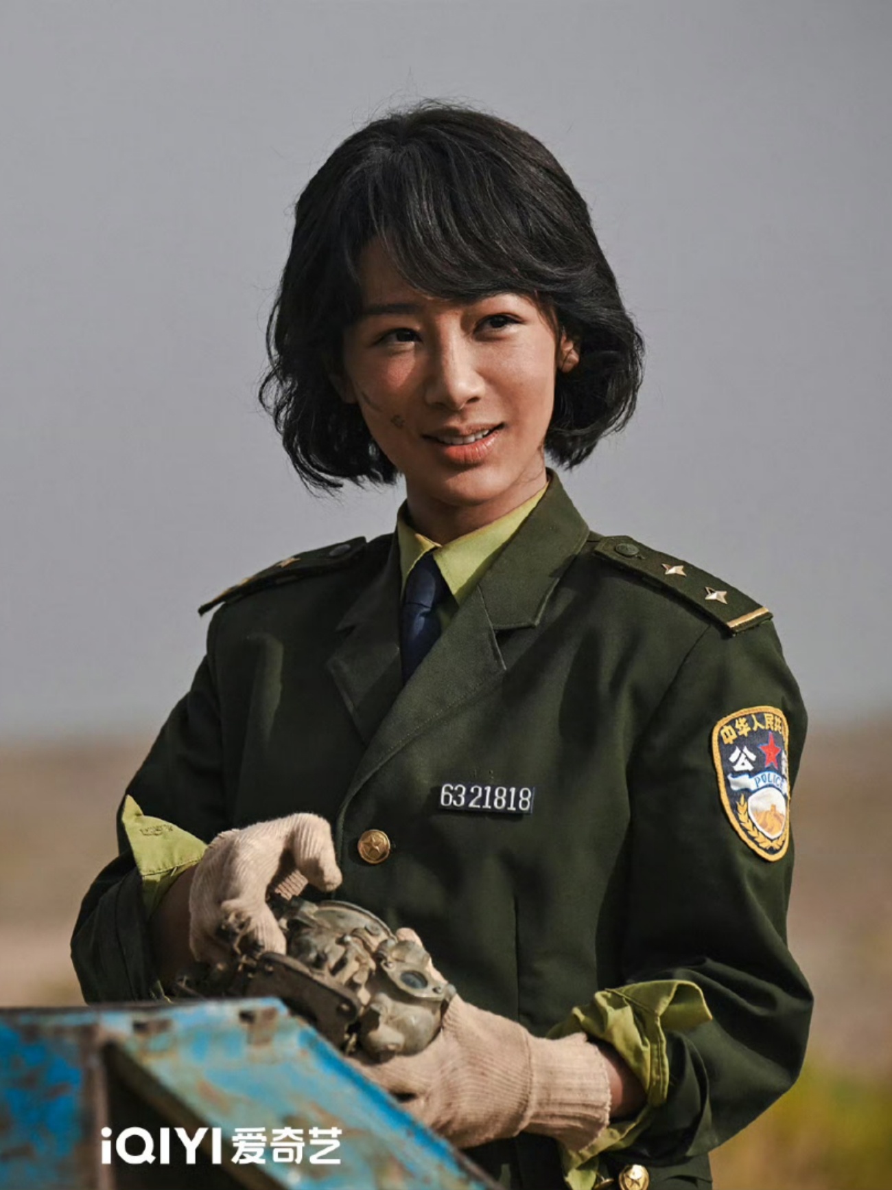 杨紫素颜拒用替身说《生命树》就说《生命树》，你说人家杨紫美瞳，假发僵硬的脸，只有