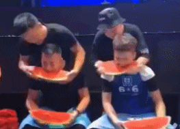 我就像一只误入蟠桃园的孙猴子一样，在ig，📕，抖上蹿下跳到处捡新鲜的黄景瑜！还