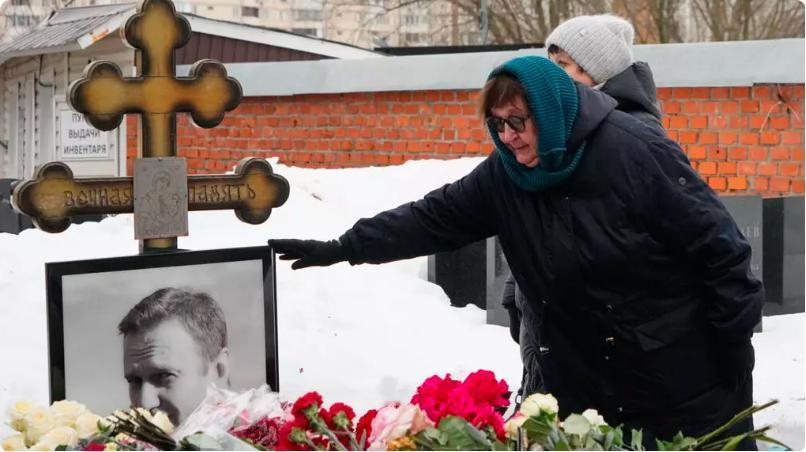 法媒：纳瓦尔尼去世两周年其母要求为