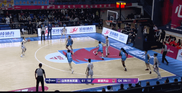 赵爽这关键时刻真能得分啊，本来以为是同名的年轻球员，结果仔细一看真的是曾经的赵爽