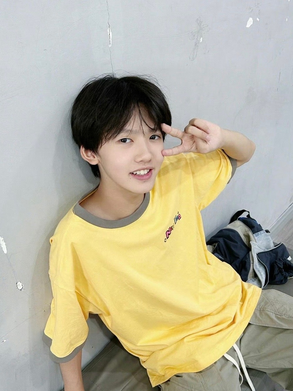 张奕然  🧡张奕然 四代第一韩系男神小小的一个是怎么突然长大了呢想念你 