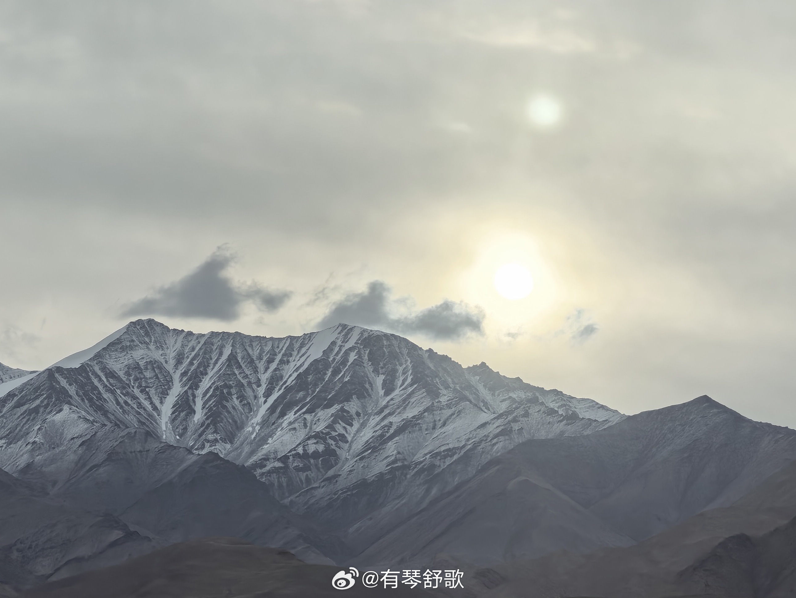 晨光熹微。 ​​​
