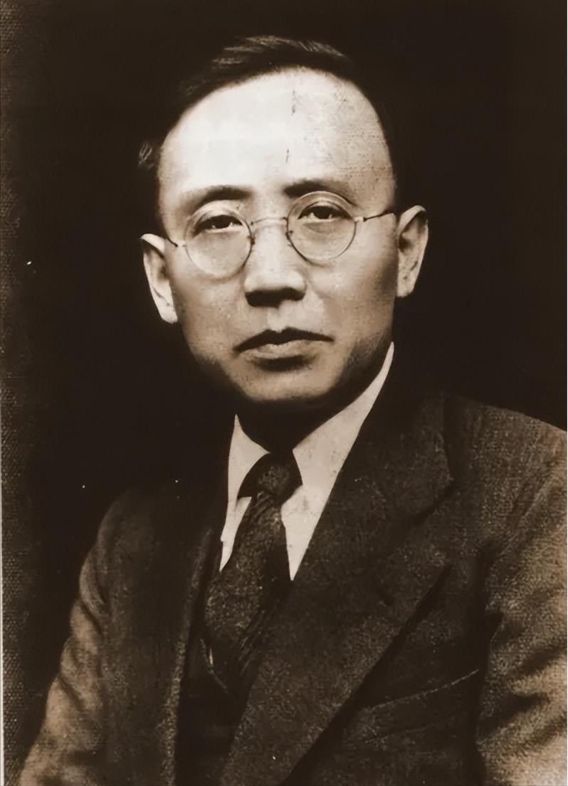 [微风]新婚之夜，郭沫若见新娘子太丑而愤怒离去，拒绝洞房。就在他转身要走的时候，