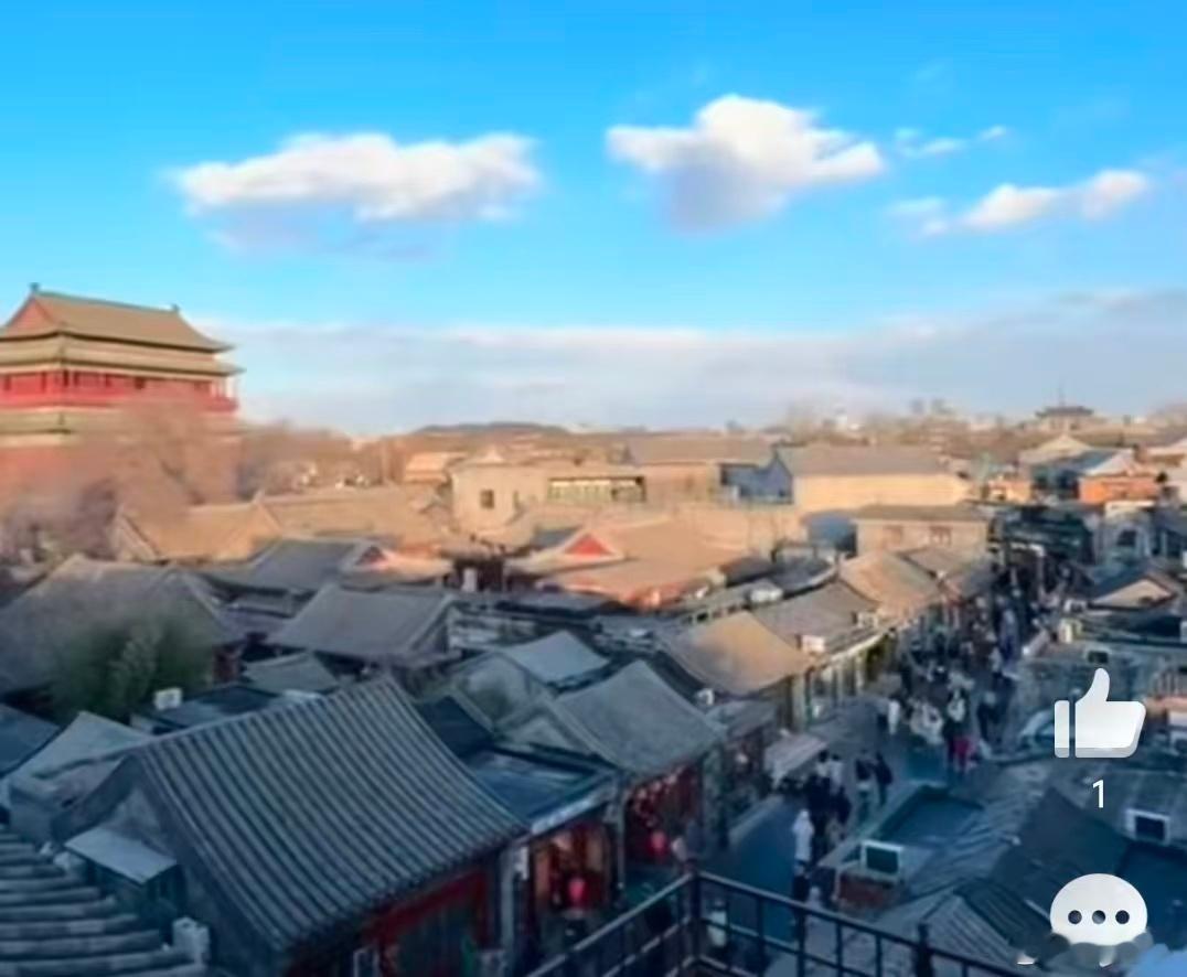 长城蜿蜒诉说千年故事，CBD霓虹点亮时代新篇；老字号坚守匠心，新势力勇立潮头～ 