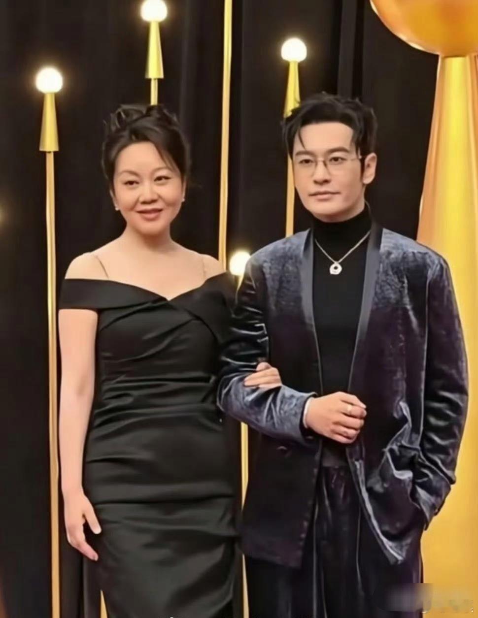 是我看错了吗？这竟然是闫妮！