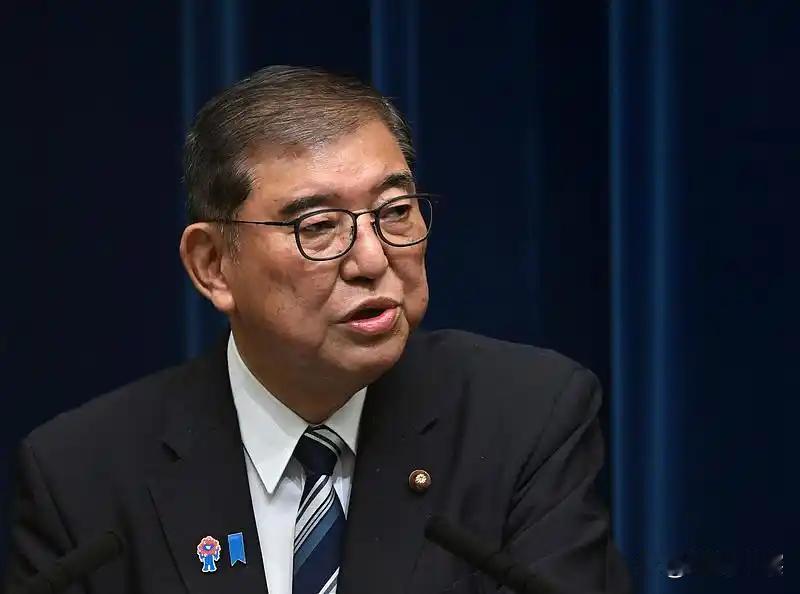 石破内阁集体辞职
这一刻终于来了！日本政坛今天彻底变天，石破茂内阁一早就集体辞职