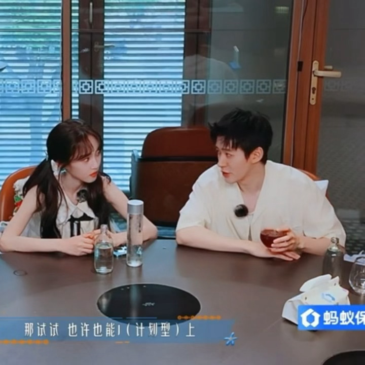 我努力当J人就邓为这样：“也许能J上”邓为当P人努力做J人 ​​​