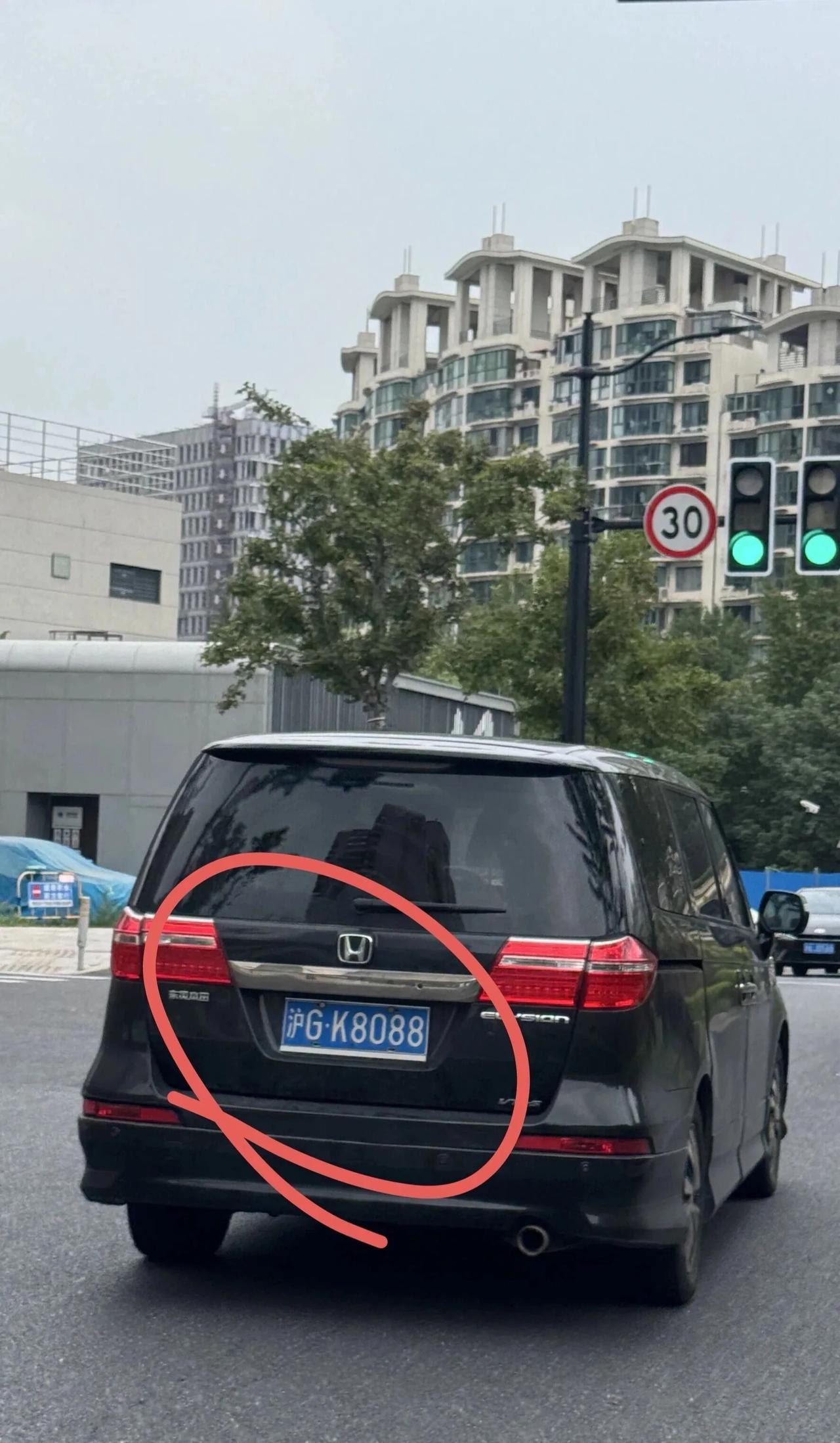 上海这个车牌号值多少钱