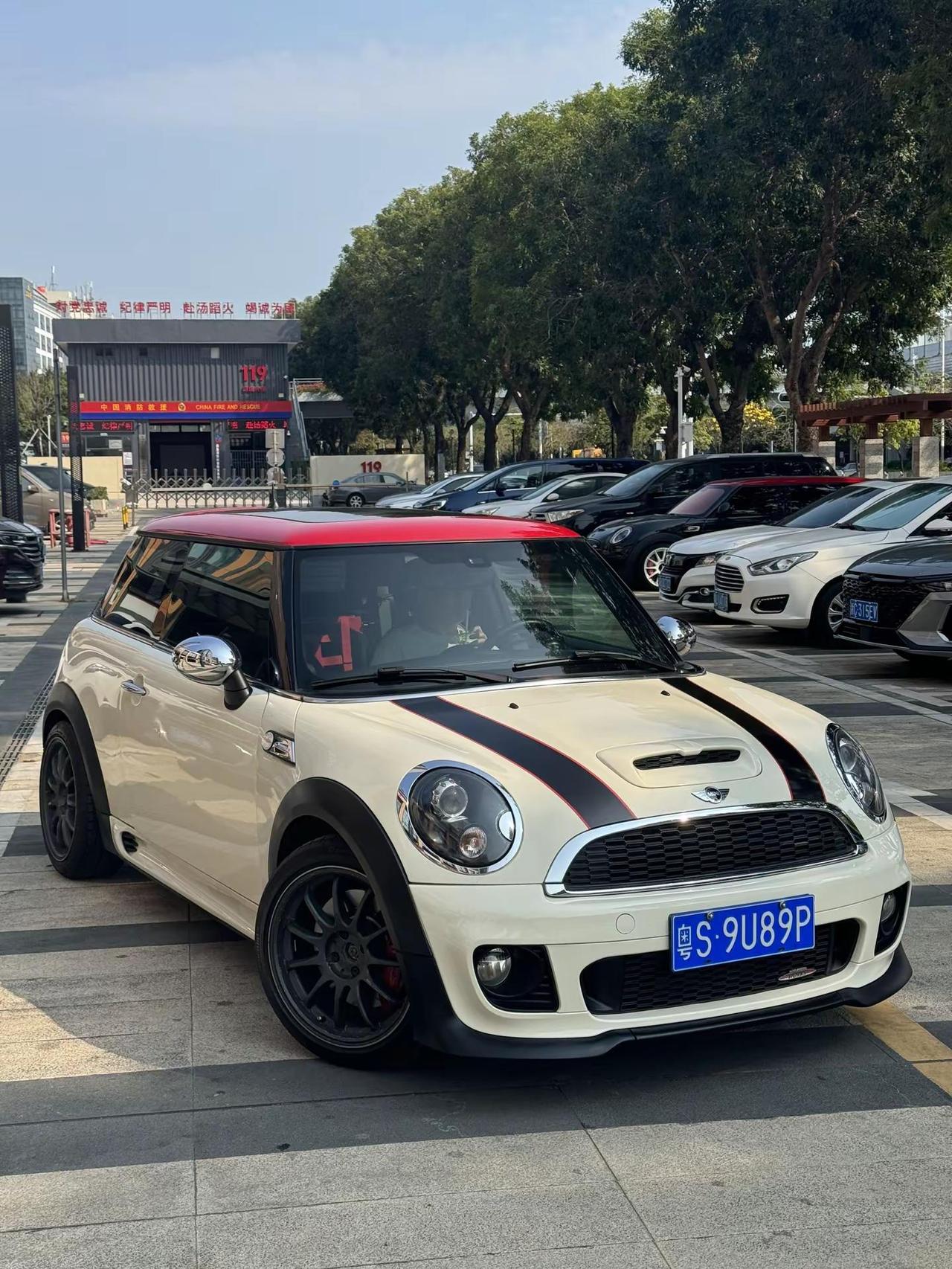13年MINI R56 JCW 国5 十三年车了还要十出头，谁要啊～r56s R
