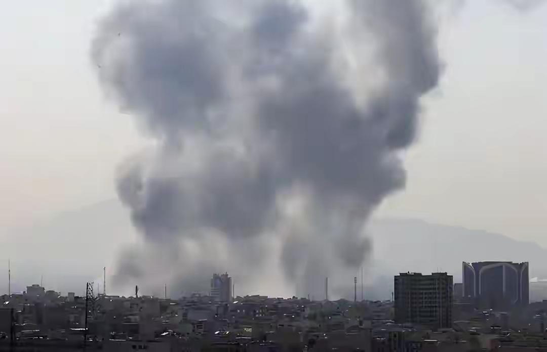 伊朗连发5条公告，战争早有预案！特朗普最担心的事情发生了