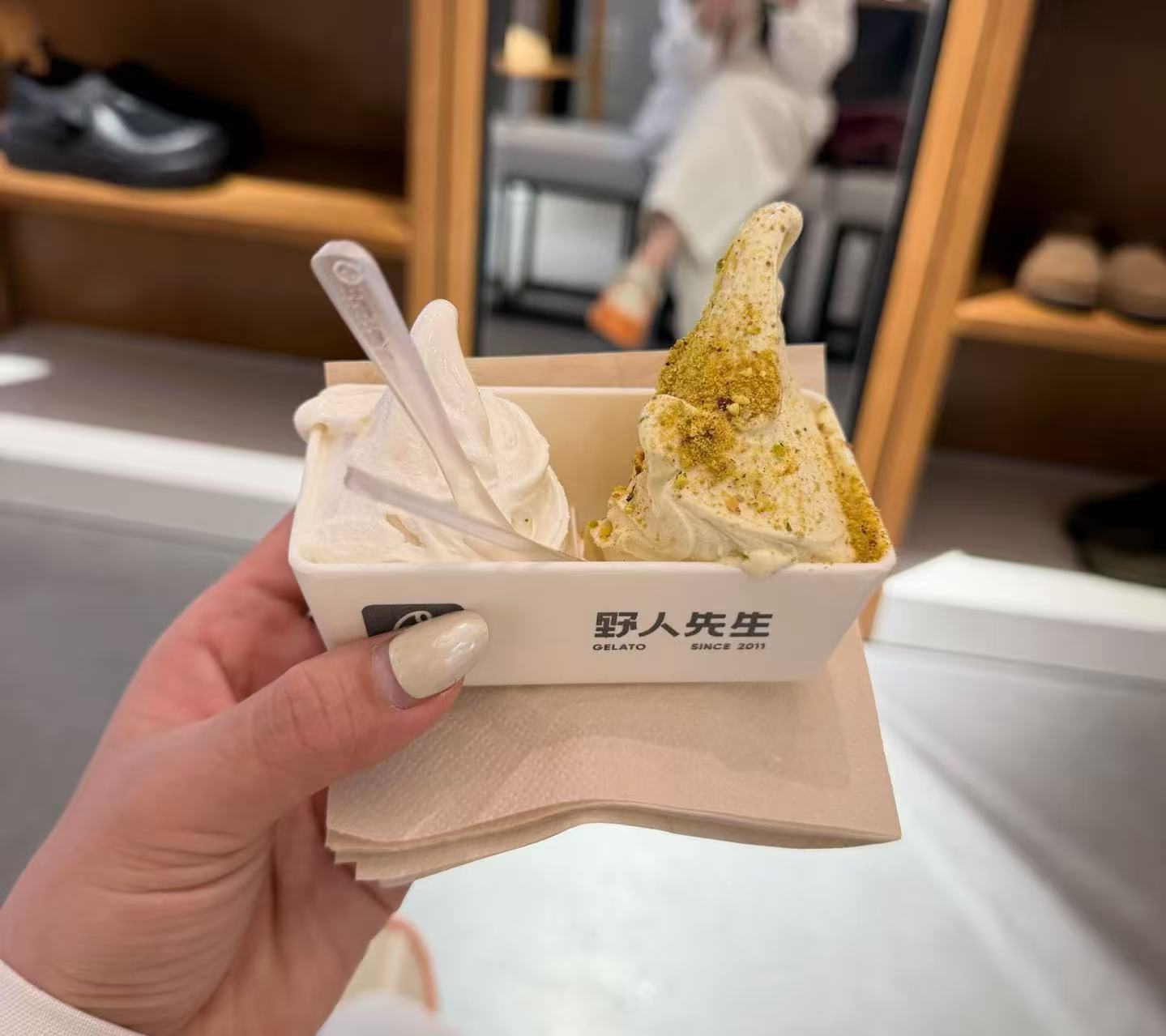 野人先生 冷处理 这样处理就挺好的，毕竟前面有人打样了，毕竟老罗都说了，只是一个