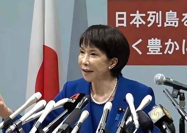 24小时舆论雪崩！高市早苗深陷下台危机，政坛大佬集体倒戈
 
日本政坛迎来年度最