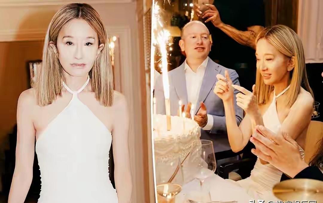 华裔设计师王薇薇巴黎过77岁生日，一改黑发形象，金发白裙极反差