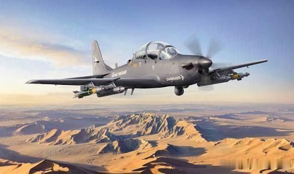 ✈️🇺🇾🇧🇷 乌拉圭将接收首批两架A-29“超级巨嘴鸟”战斗教练机

由