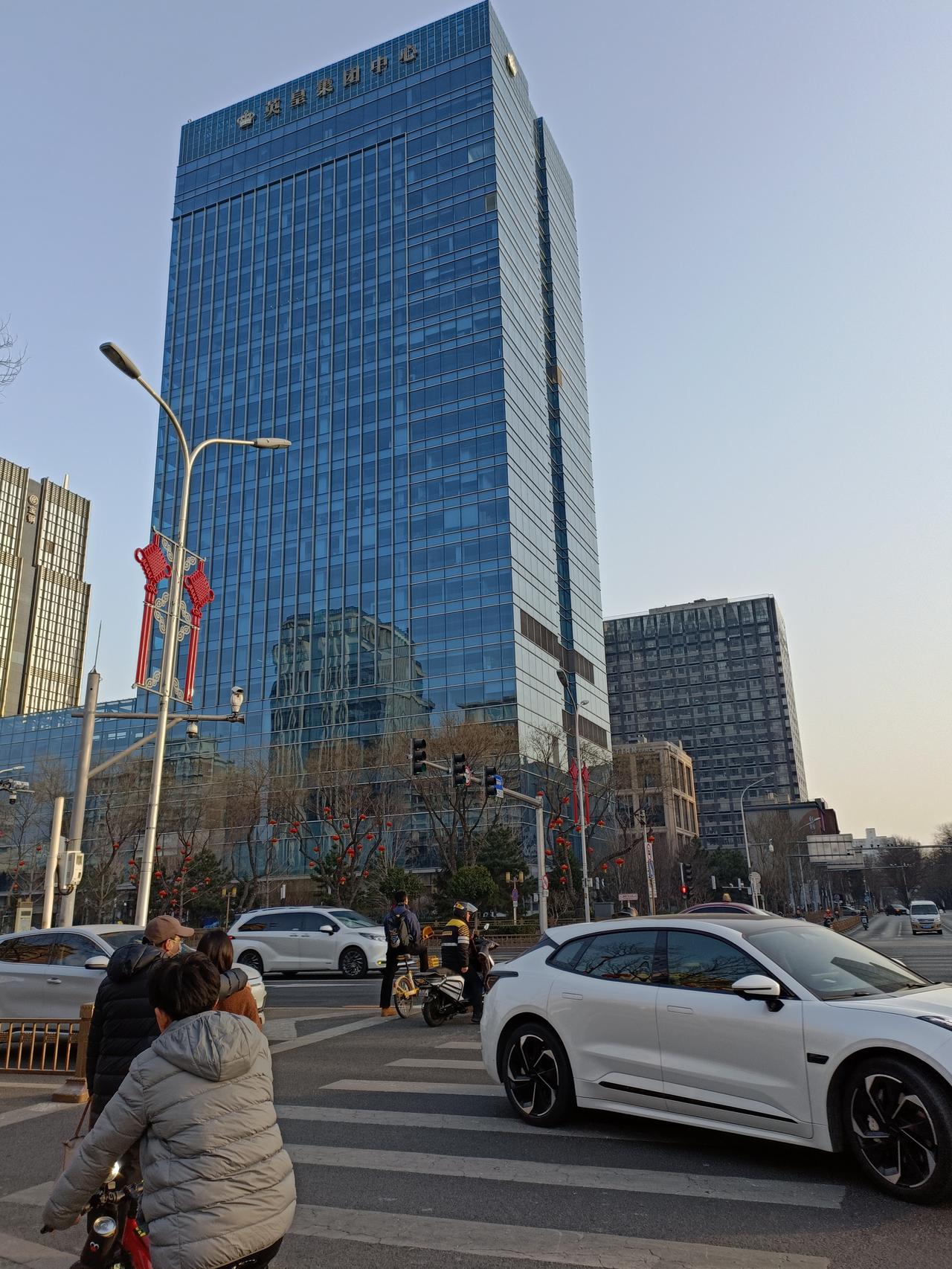 晒图笔记大赛高楼林立，节日气氛很浓