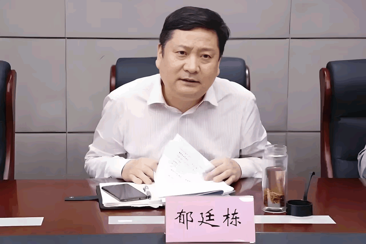 最近闹得沸沸扬扬的杭州酒局事件，让郁廷栋这个名字被大家熟知。很多人不知道，他这些