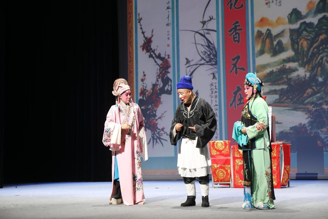 好戏不断！再度开唱！
秦腔《福寿图》西安大剧院开演
冬韵绵长，秦腔悠扬。在西安高