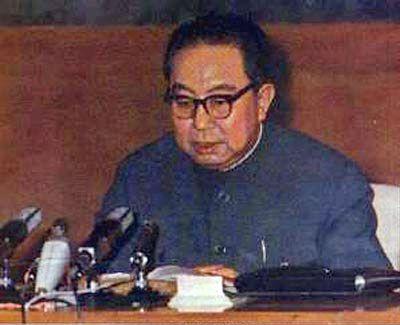 既要重视发展工业，又要重视防治污染，华国锋同志在1973年8月19日全国环境保护