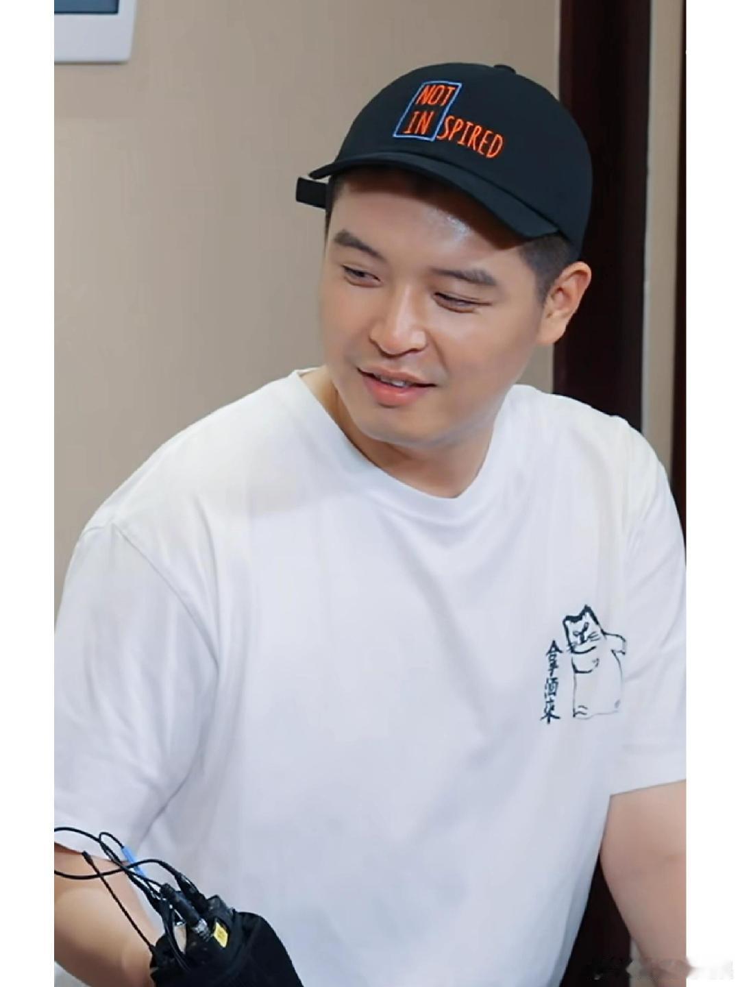 马頔马頔求问有没有追文防沉迷办法马頔读小说台词中二病犯了 谁能想到唱《南山南》的