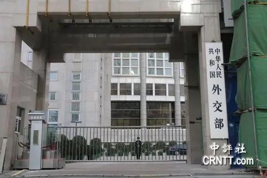 对菲律宾、立陶宛、新西兰这样小国无底线挑衅我们善意的，应重拳出击，叫它不敢

中