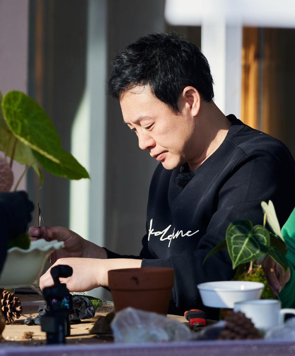 [心][心]难熬的日子总会过去，不信你回头看看，你都已经在不知不觉中，熬过了很多