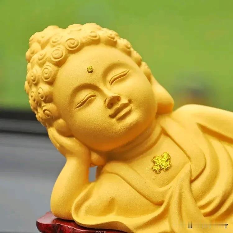 永远把家庭和健康放在第一位！
穷时会藏穷，富时会藏富！

陪老婆回娘家，礼总是自
