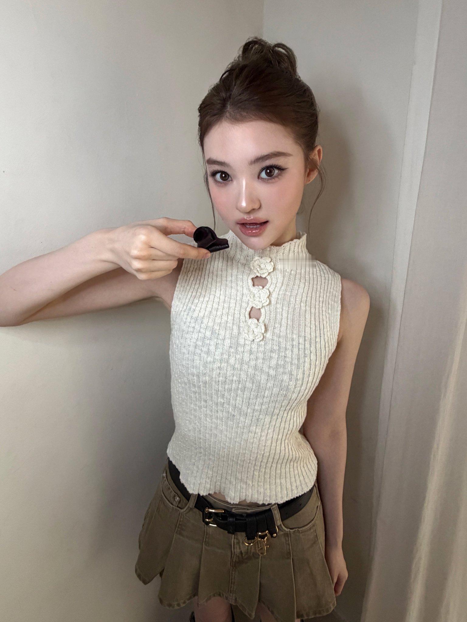 ellagross  可爱到想一口吃掉 