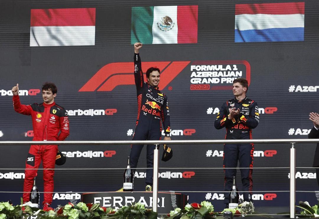 F1冷数据 维斯塔潘自2023年阿塞拜疆站以来，首次在自己和队友同时完赛的情况下