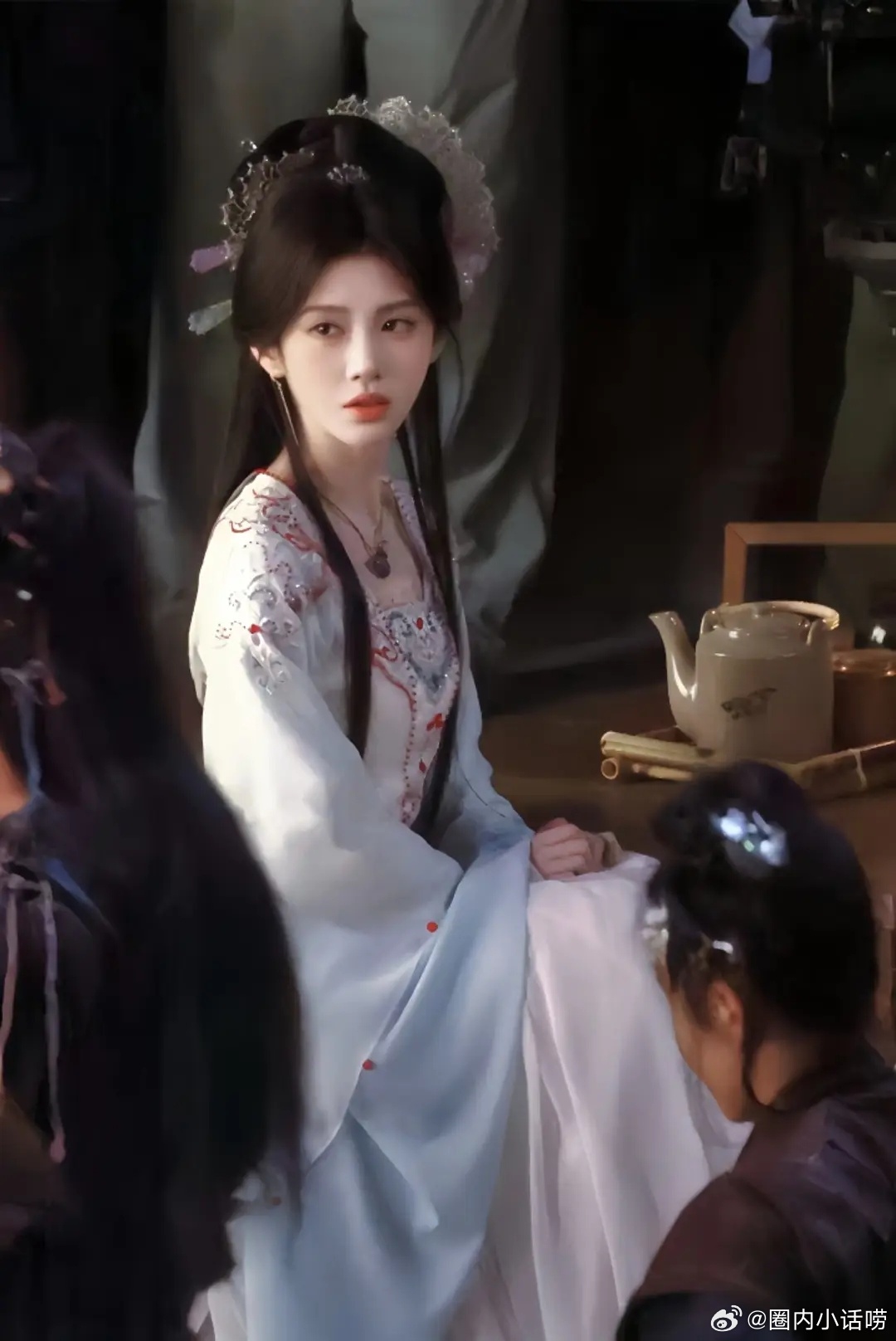 鞠婧祎来战最美的衣服，你觉得是哪套？ 