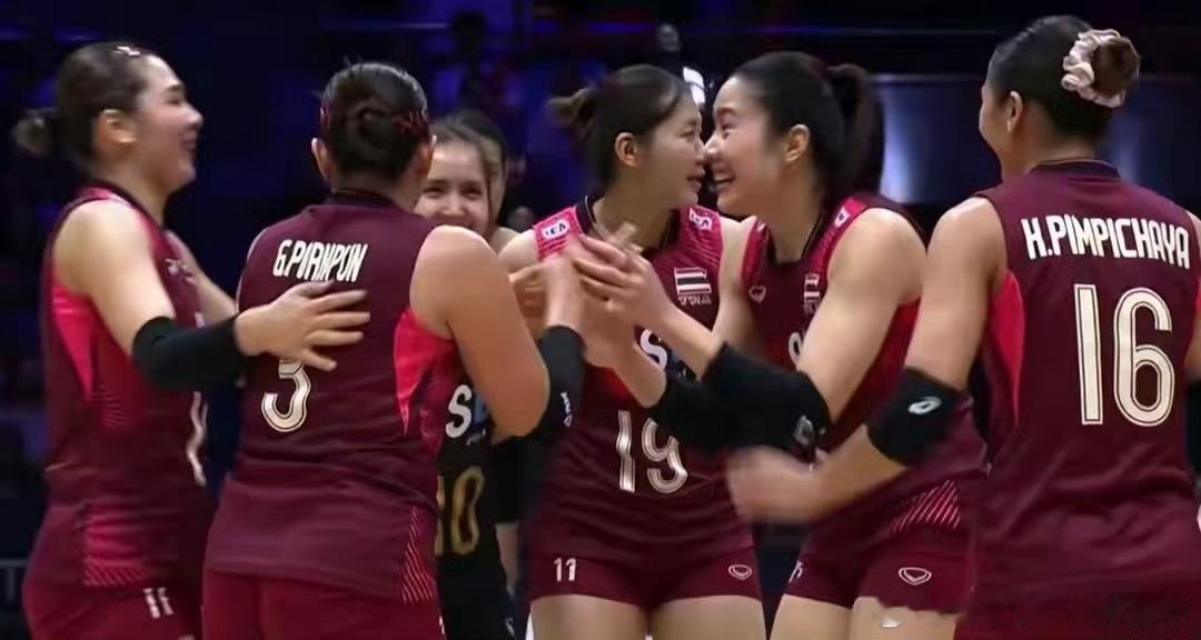 中国女排亚锦赛亚军好厉害！中国女排vs美国女排 ​​​