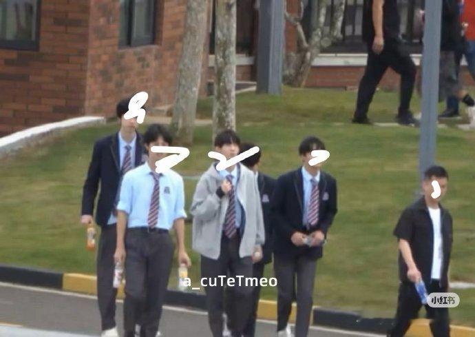 tf四代新剧制服路透tf四代制服造型路透tf四代新剧制服造型路透，青春活力四射，