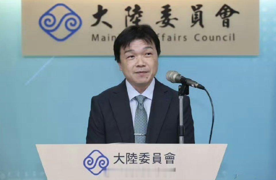 我不是人身攻击，我是真的感觉对岸那个所谓陆委会发言人怎么看都像是日本留下的种。 