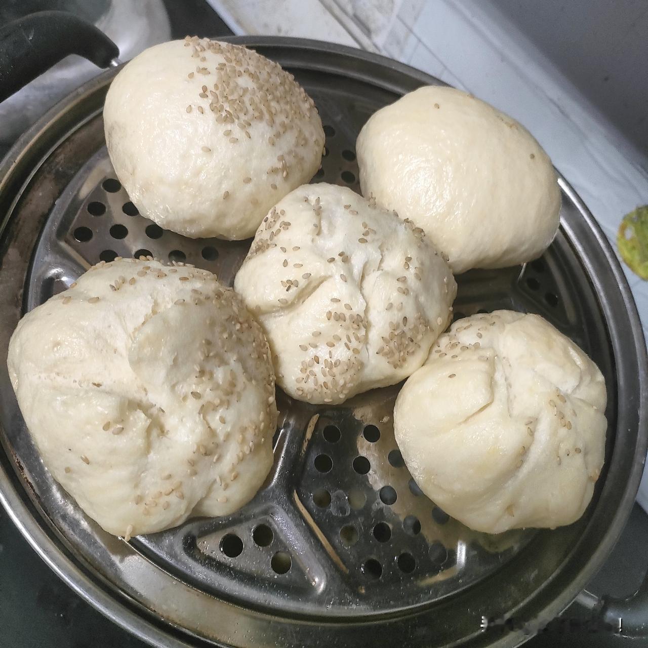 我有三四年比较狂，觉得自己混得很好。相对于起点来说，似乎后来的生活的确上了两个台