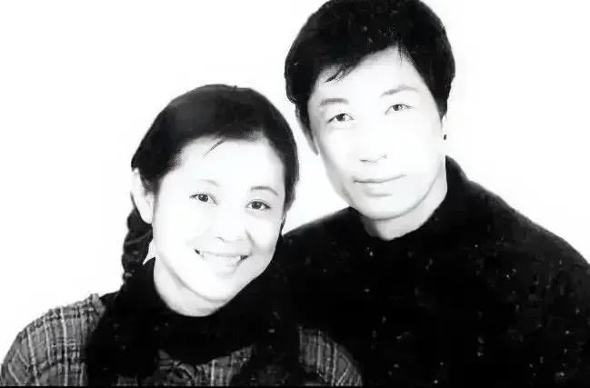 这么漂亮的倪萍，这么有才华的她，能写，能画，能说，能演，人还聪明，贤惠，善良，热