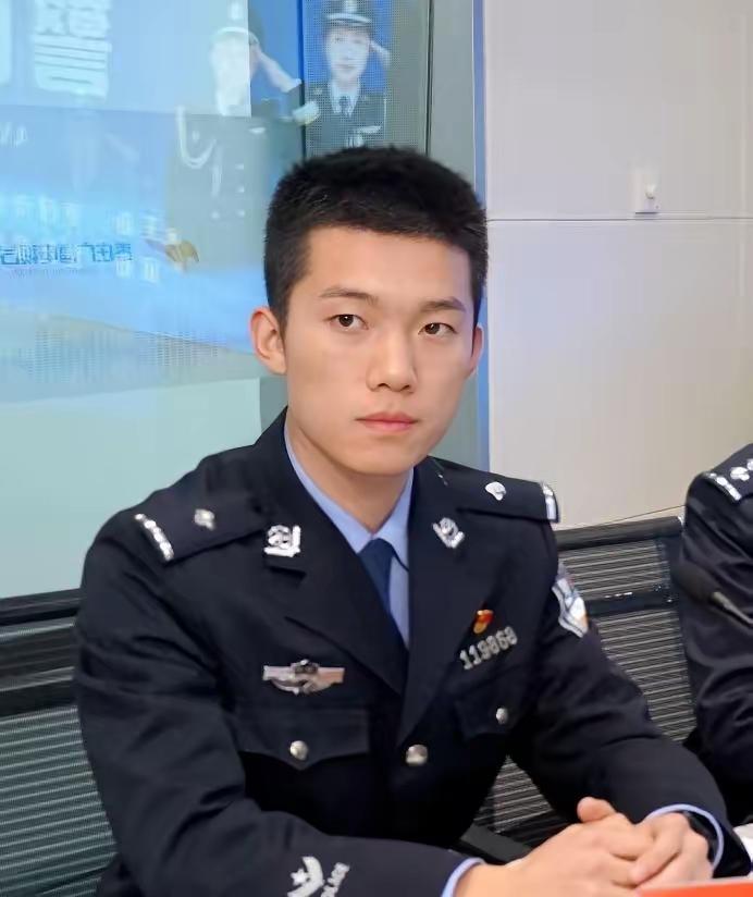 王琛（？-2026年5月11日），山东枣庄人，毕业于中国刑事警察学院，生前系山东