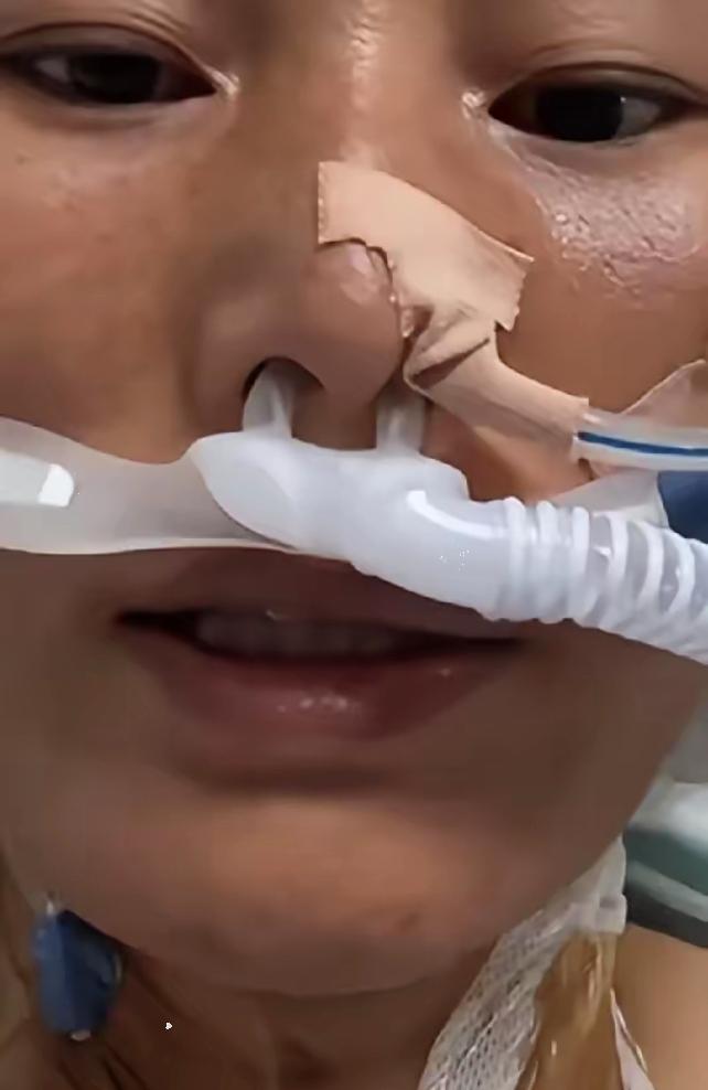 同学家天塌了！
我同学她闺女才二十九在北京上班一个月挣两万多自己买了车还供着房呢
