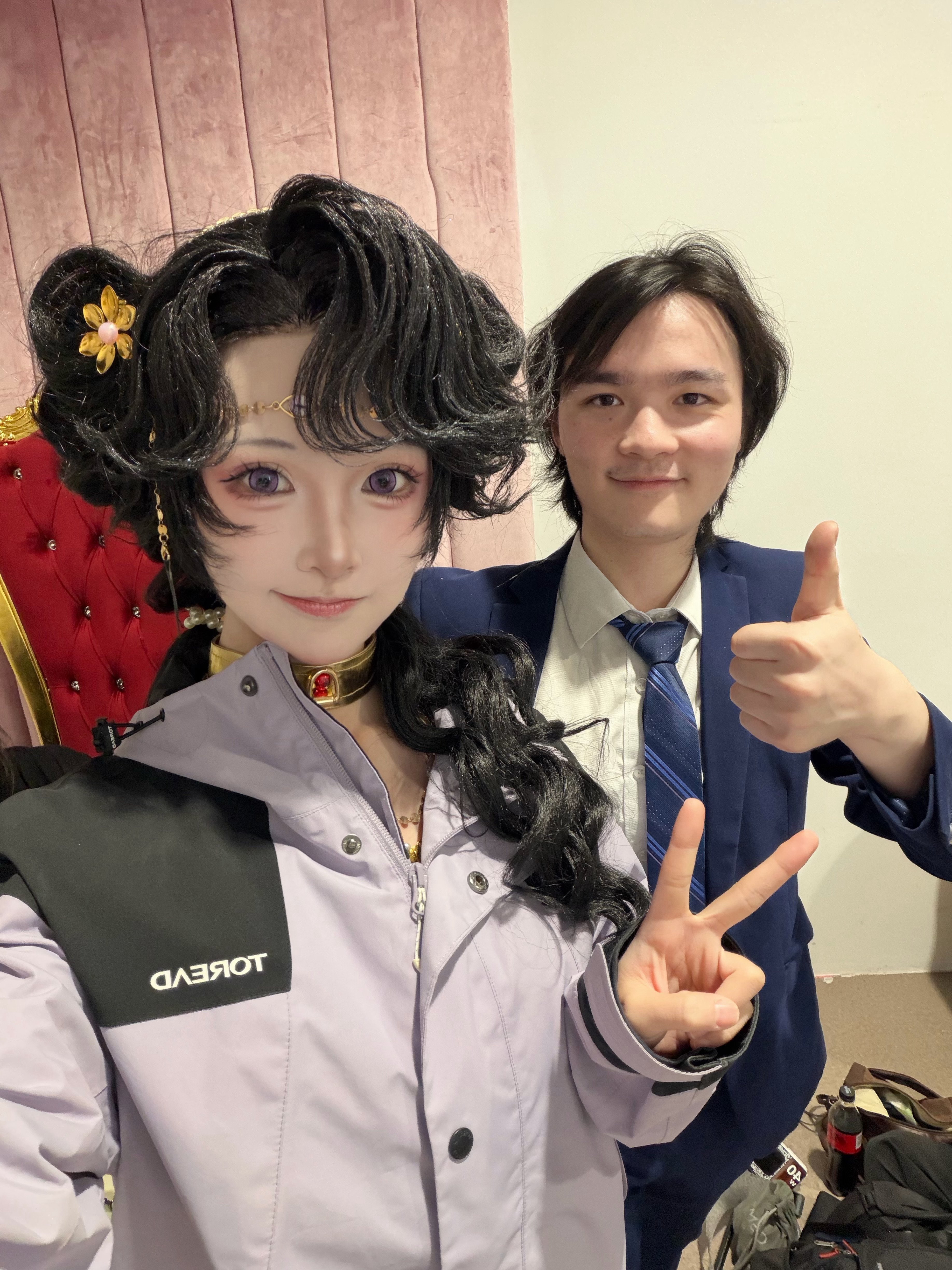 下班摘了角才想起来没拍过自拍 ​​​