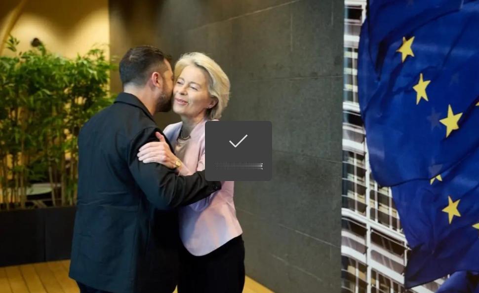 欧洲人到现在还没意识到，泽连斯基已经以欧洲保护者自居了，没钱，欧盟提供，没武器，