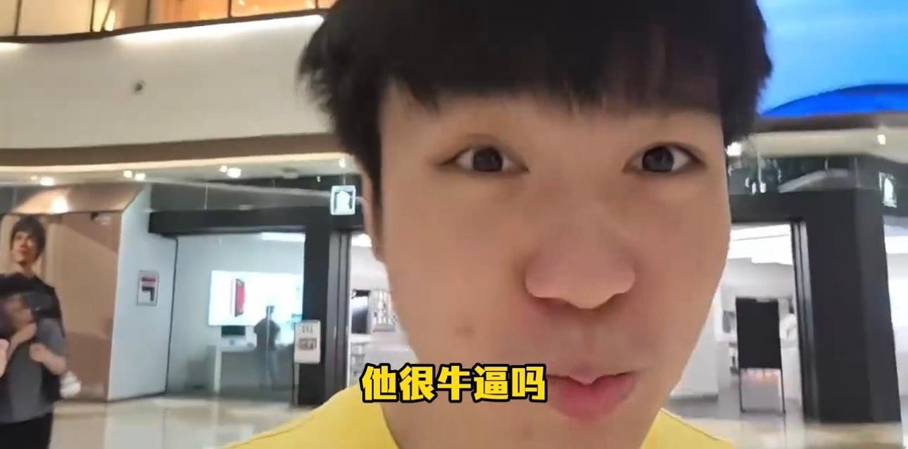 Letme在商场直播被赶说实话Letme在商场直播被赶不冤，现在好多商场确实不让