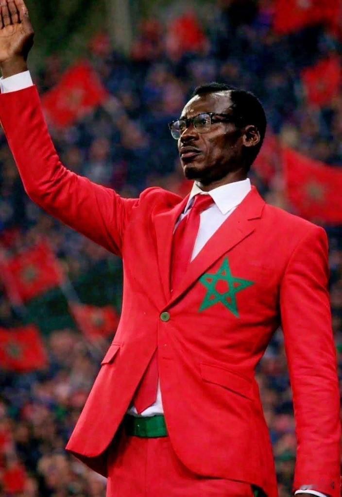 卢蒙巴·维亚（Lumumba Vea），真实姓名为米歇尔·库卡·姆博拉丁加（Mi